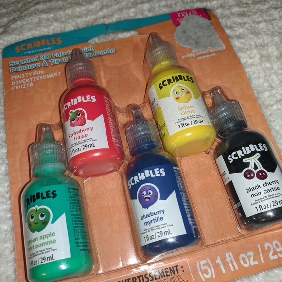 NEW! 3D Fabric Paints (Set of 5) - Picture 2 of 7